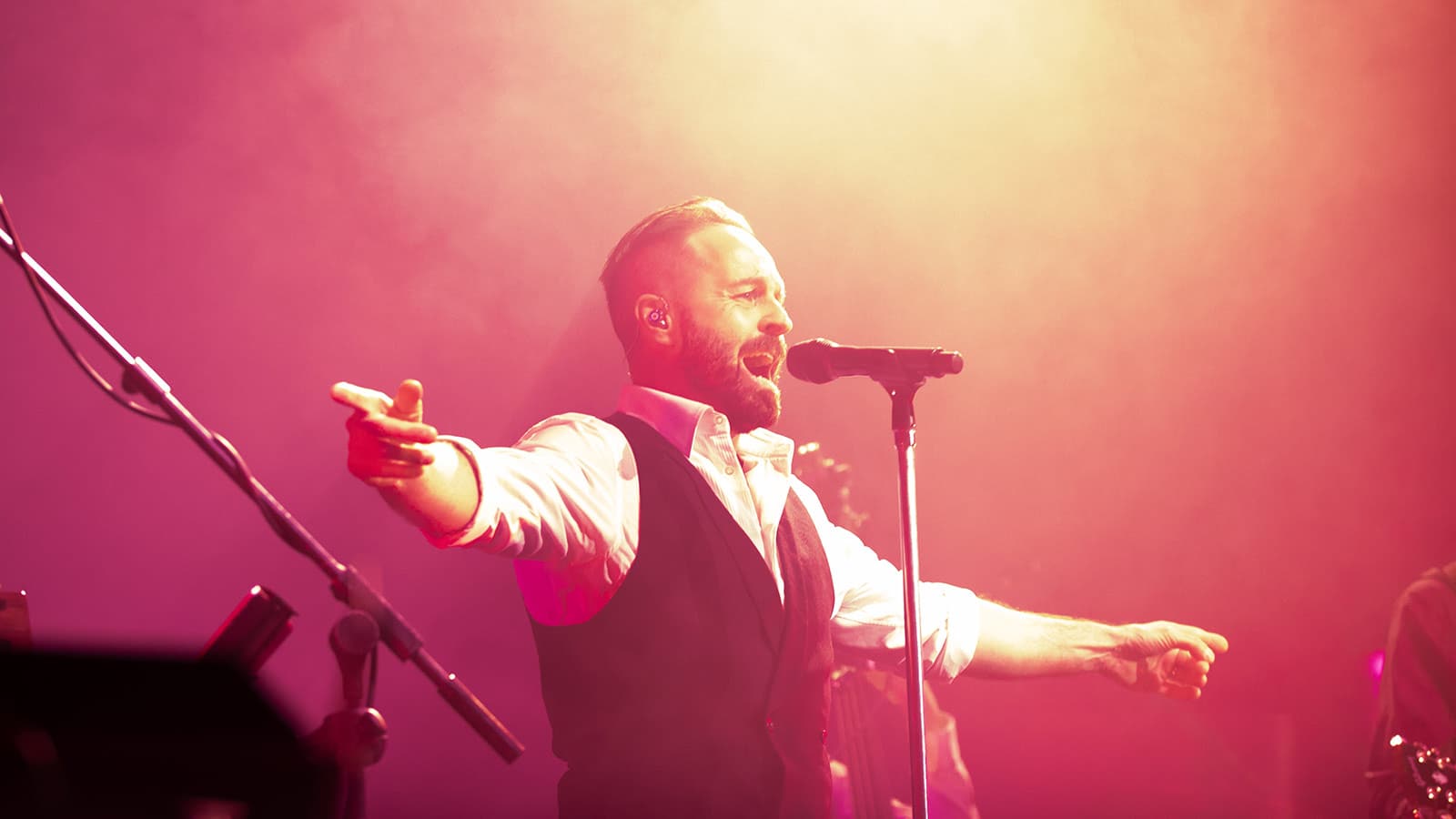 Meyer Sound LEOPARD Holds True to the Versatile Voice of Alfie Boe