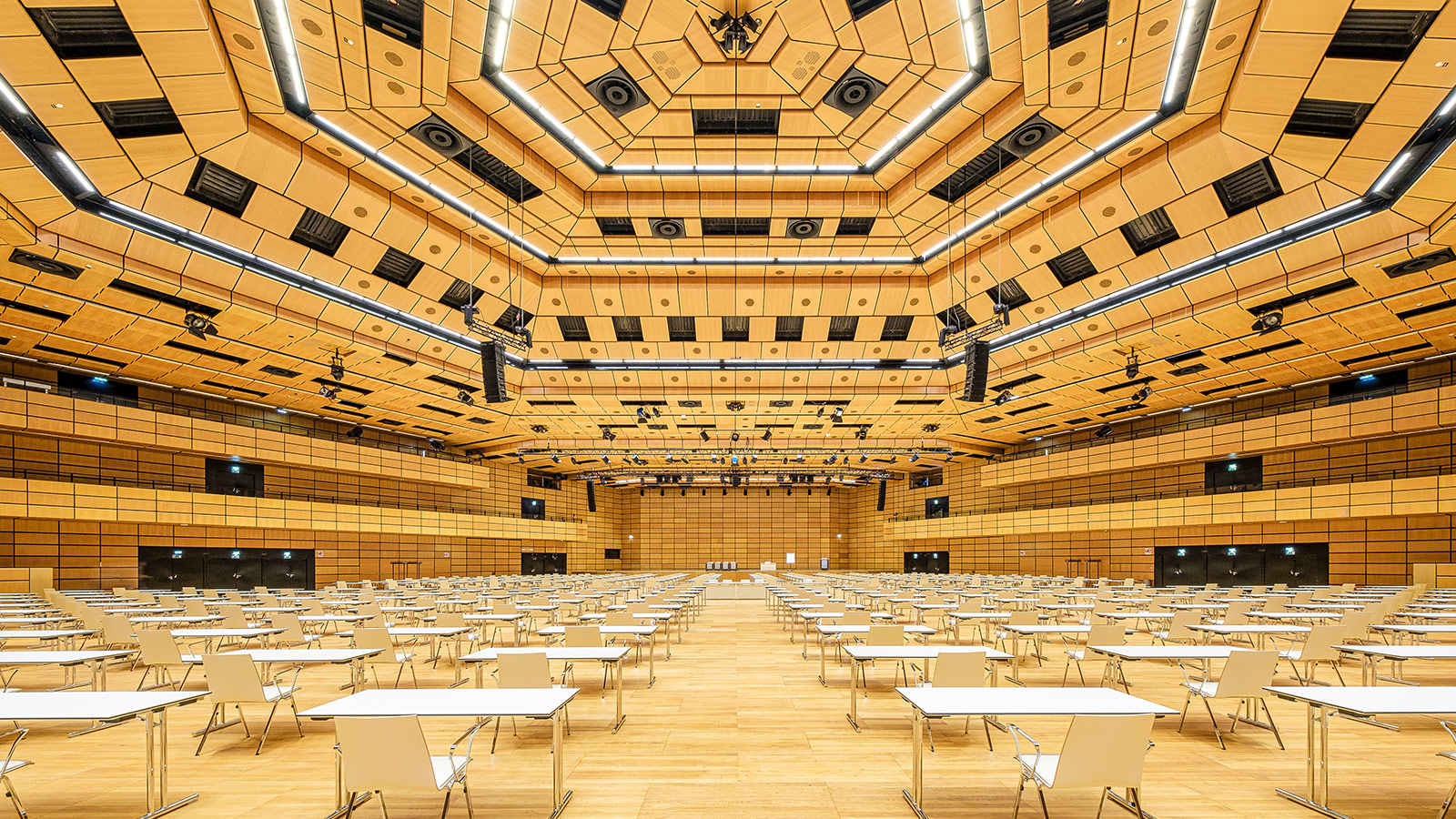 Meyer Sound’s Largest Permanent Installation of New ULTRA-X40 at Austria Center Vienna 