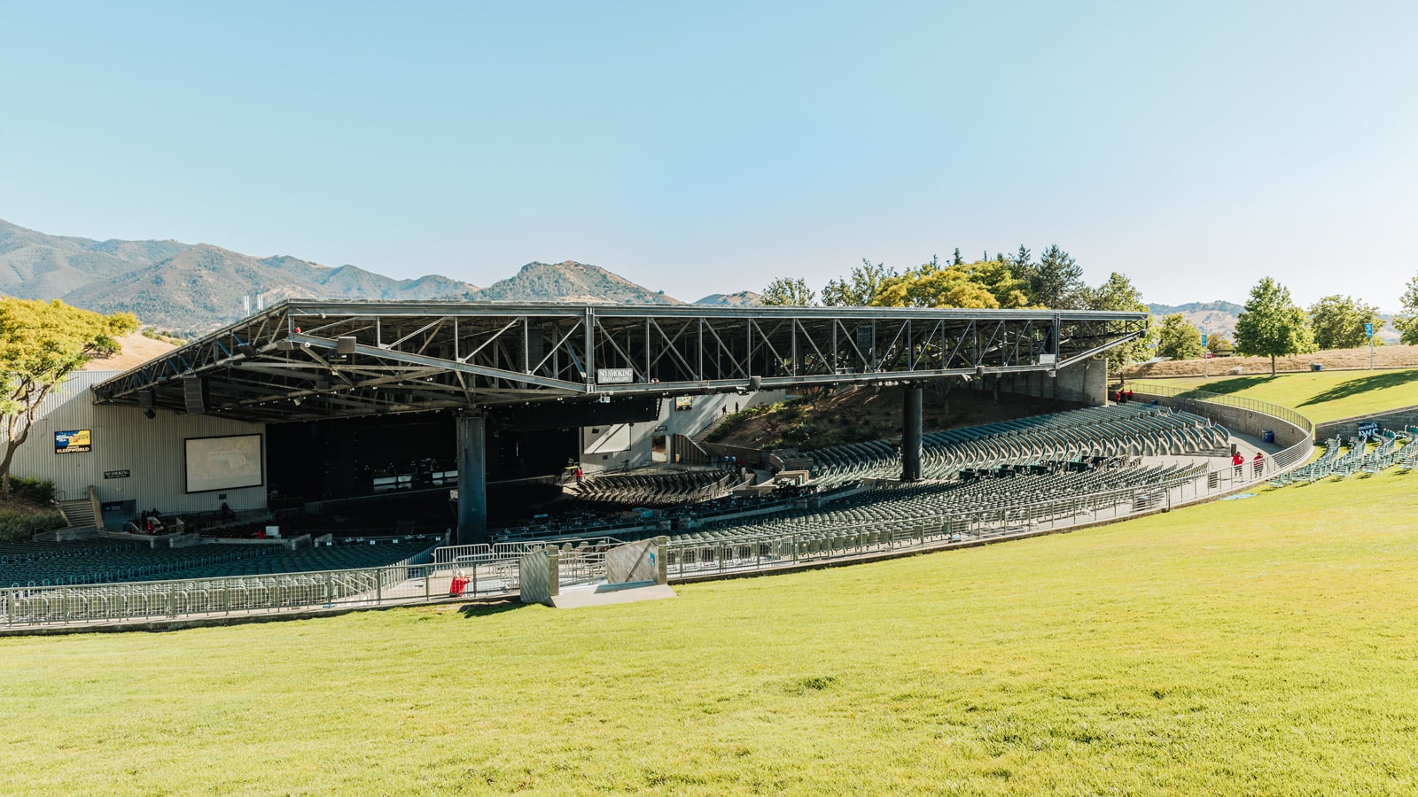 Meyer Sound PANTHER Delivers a Sizzling Show for TLC and Shaggy’s Hot Summer Nights Tour