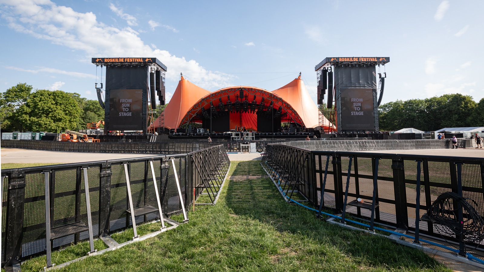 Meyer Sound PANTHER and 2100-LFC Power Orange Stage at Roskilde Festival 2025