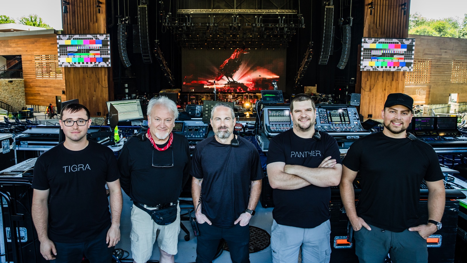 (L-R): UltraSound Systems Engineer David Williams, The Black Crowes FOH Engineer/Production Manager Tim 